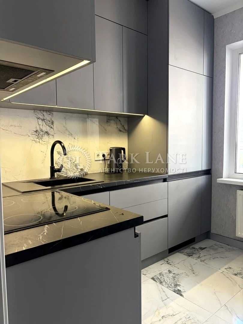 Продаж 2-кімнатної квартири, 55 м², Дарницький р-н 4