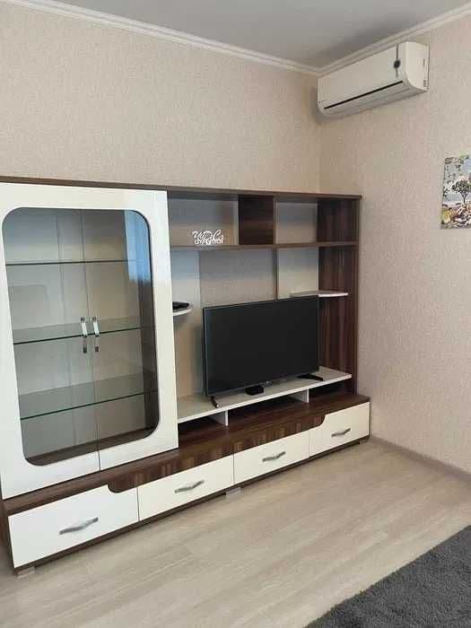 Оренда 2-кімнатної квартири, 77 м², Печерський р-н 4