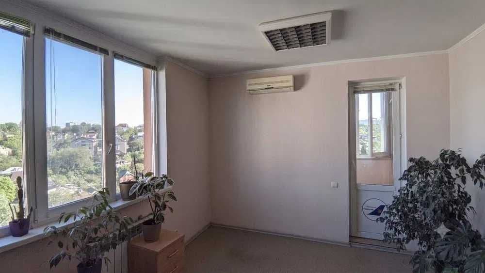 Продаж 3-кімнатної квартири, 100.1 м², Голосіївський р-н 4
