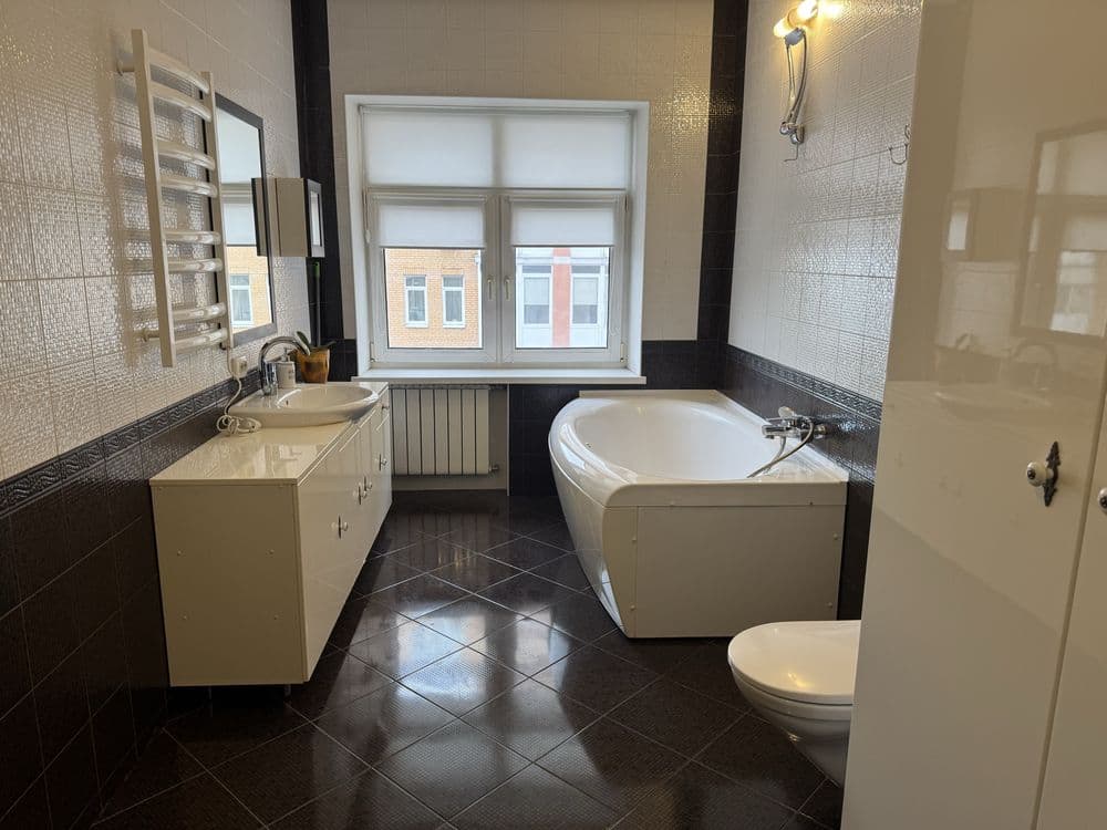 Оренда 3-кімнатної квартири, 125 м², Шевченківський р-н 2