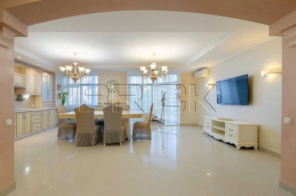 Продаж 4-кімнатної квартири, 153.6 м², Голосіївський р-н 2