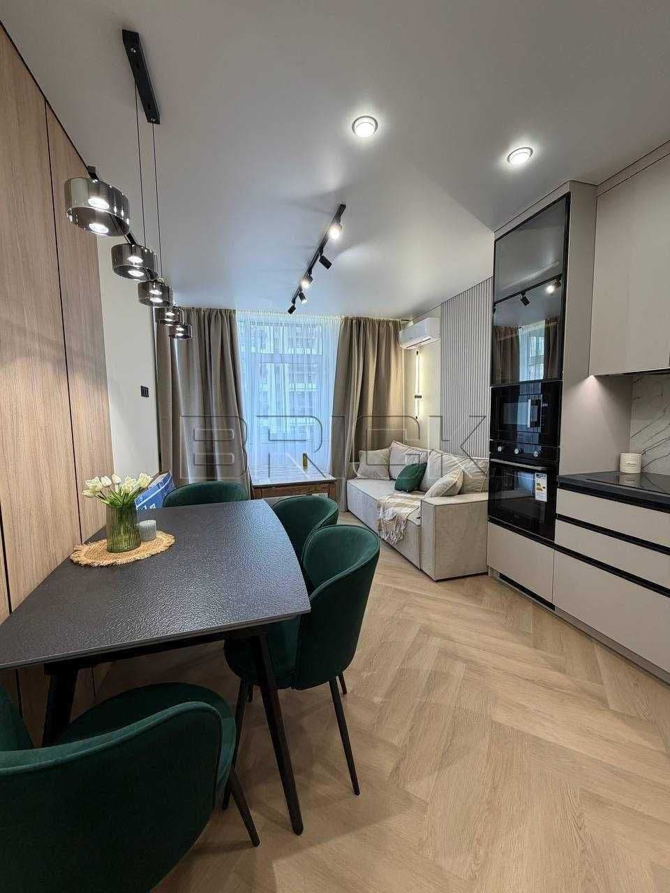 Продаж 2-кімнатної квартири, 60.4 м², Подільський р-н 1