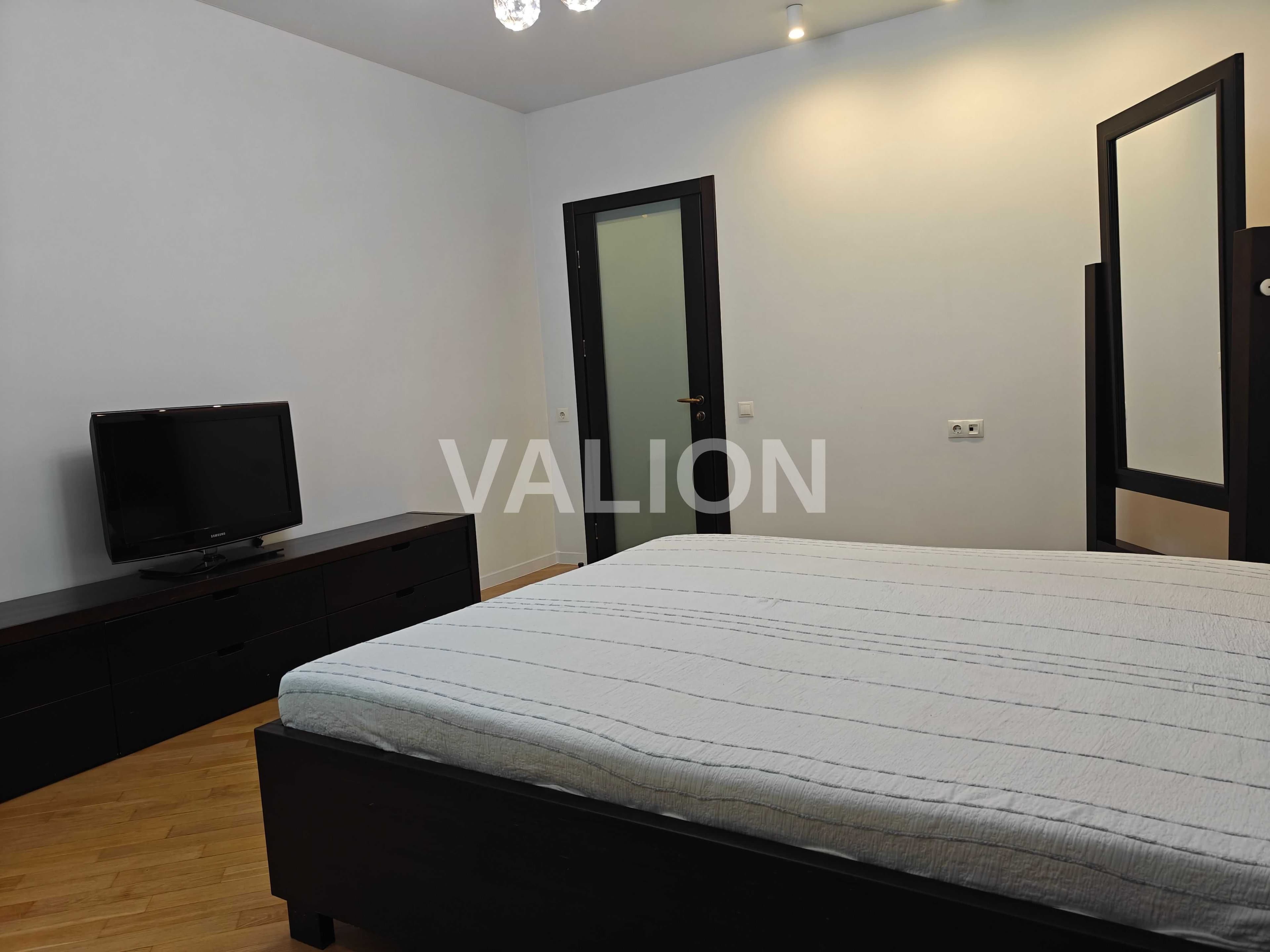 Продаж 2-кімнатної квартири, 82 м², Дарницький р-н 5