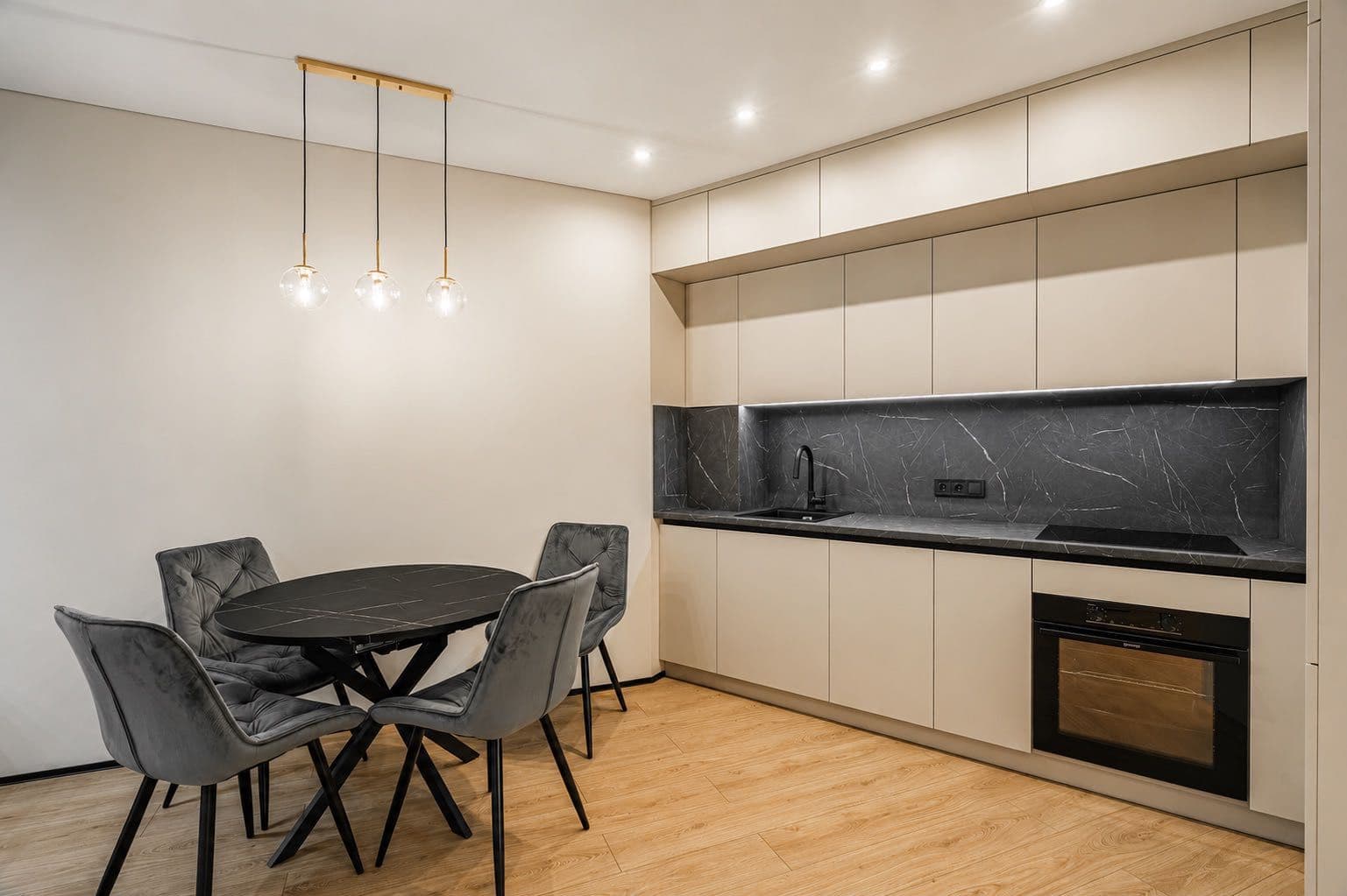 Оренда 2-кімнатної квартири, 58 м², Шевченківський р-н 1