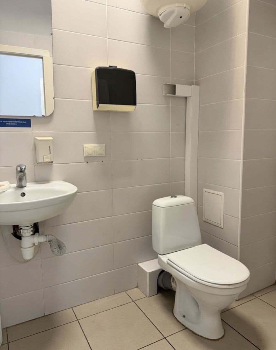 Оренда комерційного приміщення, 100 м², Дарницький р-н 5