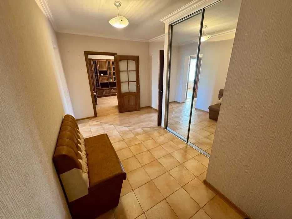 Продаж 3-кімнатної квартири, 84.3 м², Шевченківський р-н 3