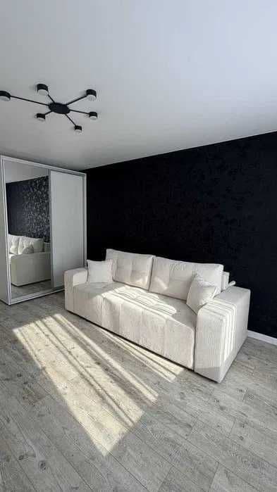 Продаж 2-кімнатної квартири, 70 м², Дарницький р-н 3