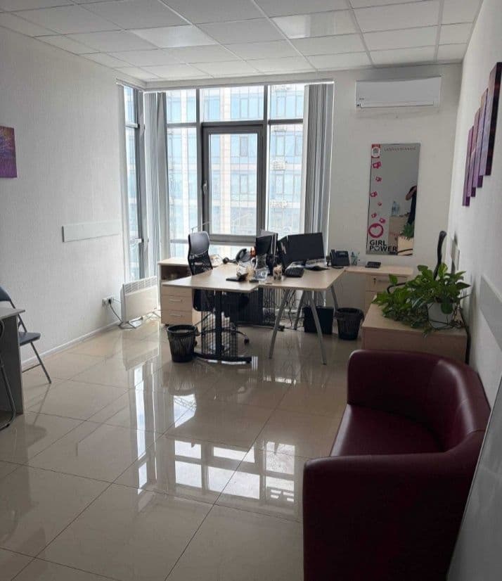 Оренда комерційного приміщення, 59 м², ЖК «Riverstone» 2