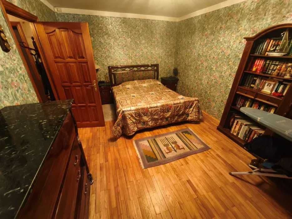Продаж 3-кімнатної квартири, 65 м², Подільський р-н 4