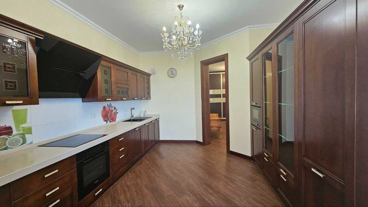 Оренда 3-кімнатної квартири, 140 м², Печерський р-н 2