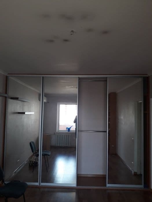 Продаж 3-кімнатної квартири, 90 м², Дарницький р-н 3