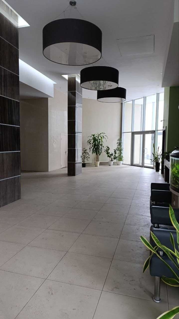 Продаж 3-кімнатної квартири, 139.8 м², Подільський р-н 4