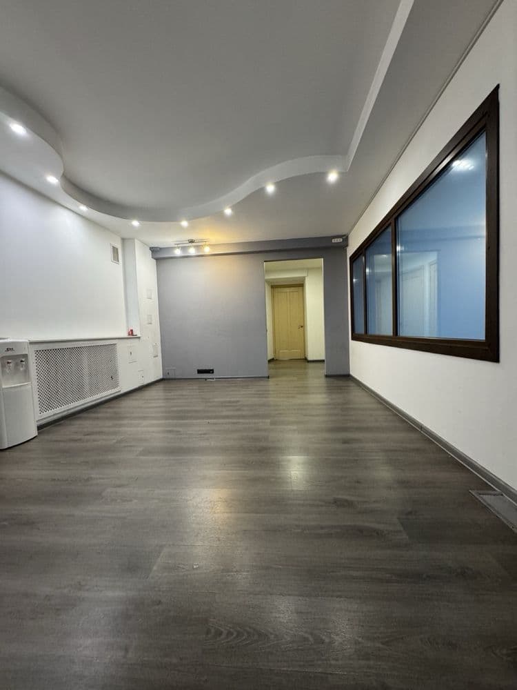 Оренда комерційного приміщення, 125 м², ЖК «Урядовий квартал» 4