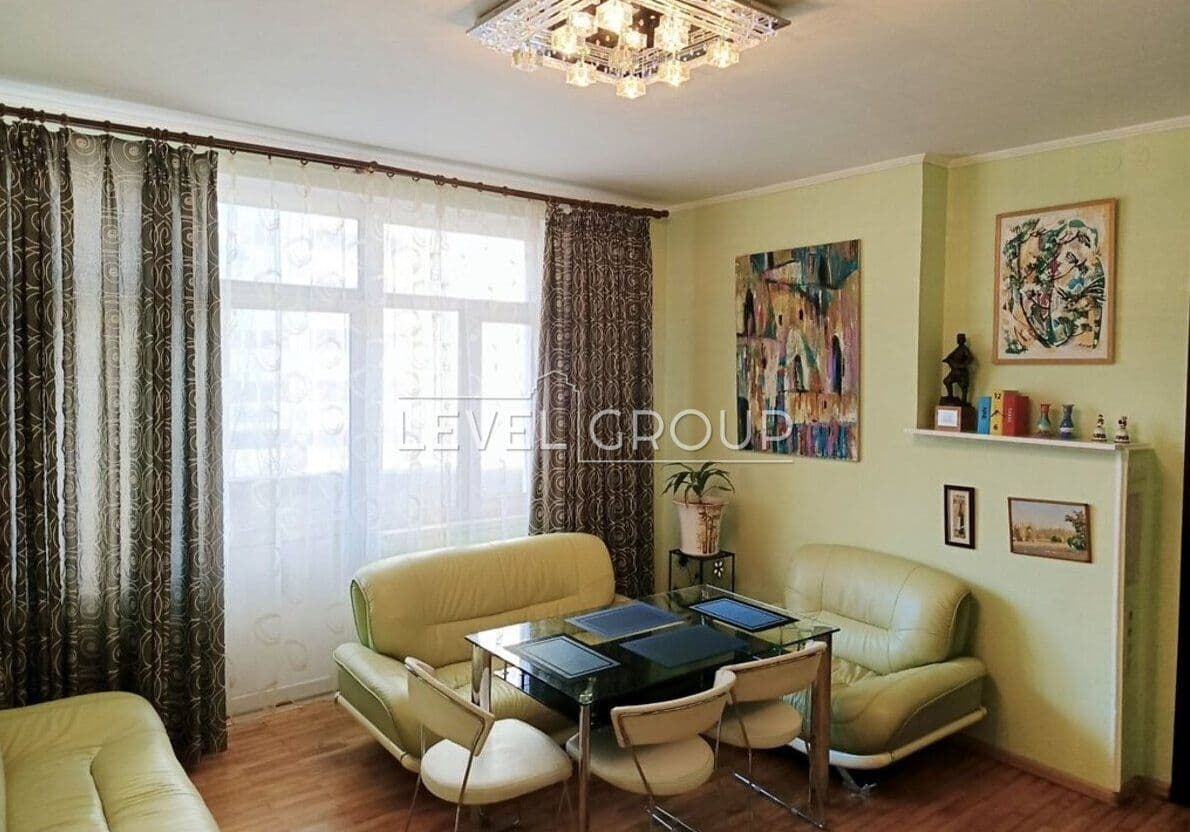 Продаж 3-кімнатної квартири, 73 м², Голосіївський р-н 1