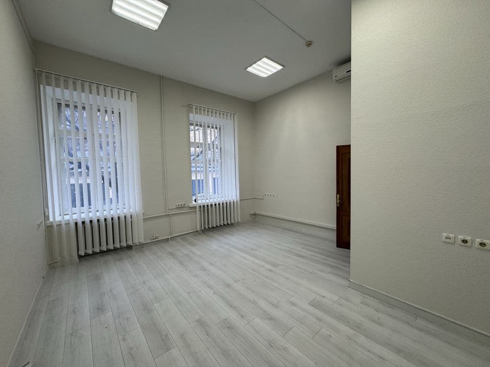 Оренда комерційного приміщення, 24 м², Шевченківський р-н 1