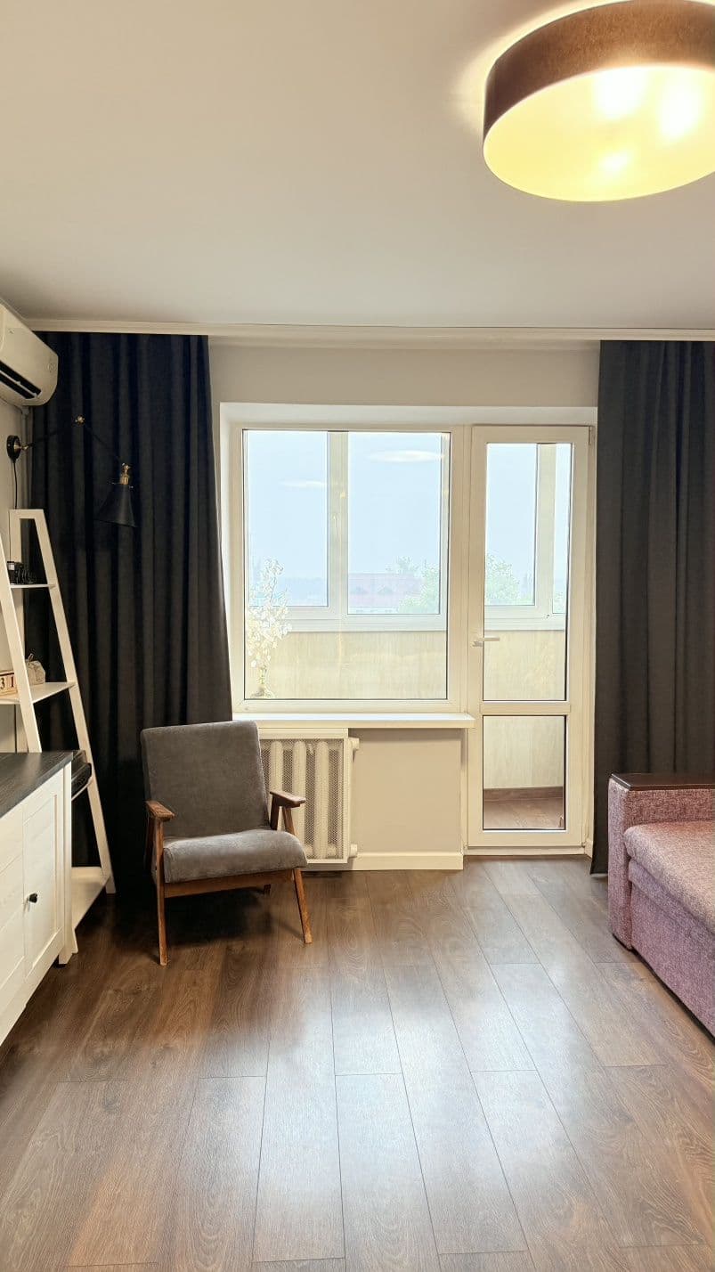 Продаж 1-кімнатної квартири, 34 м², Дарницький р-н 1