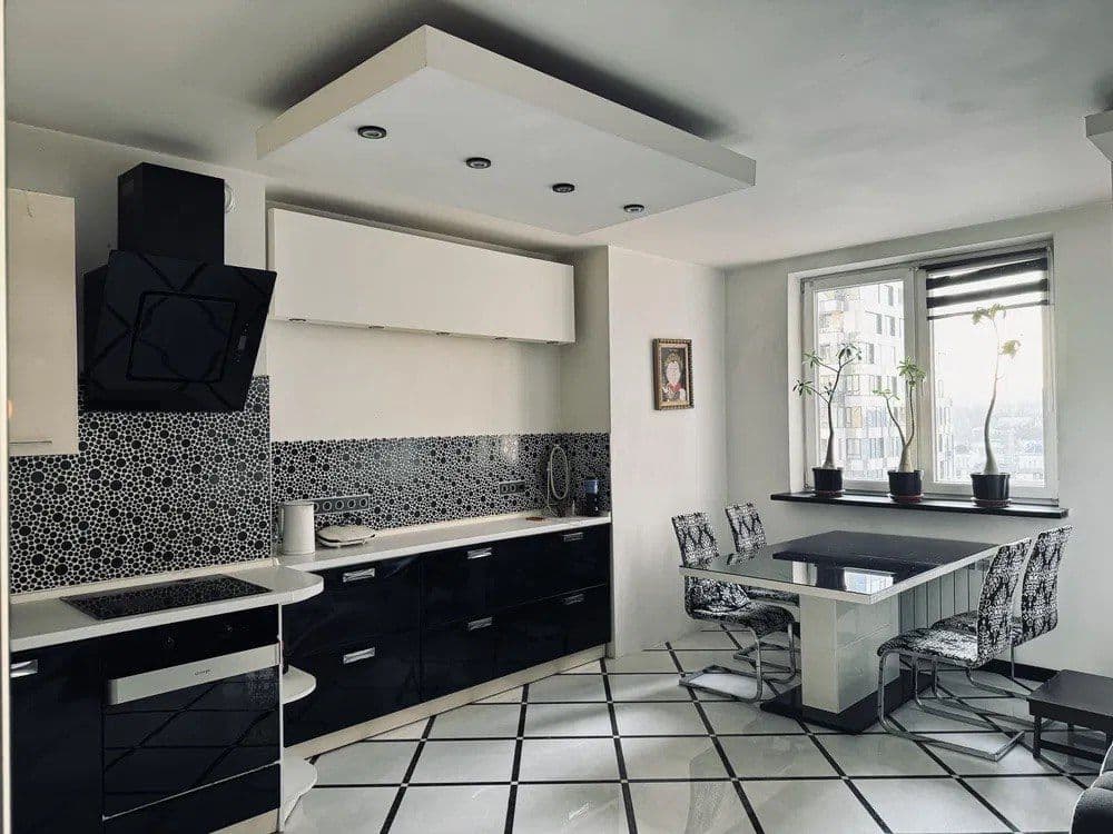 Оренда 3-кімнатної квартири, 130 м², ЖК «Ділова 2б» 2