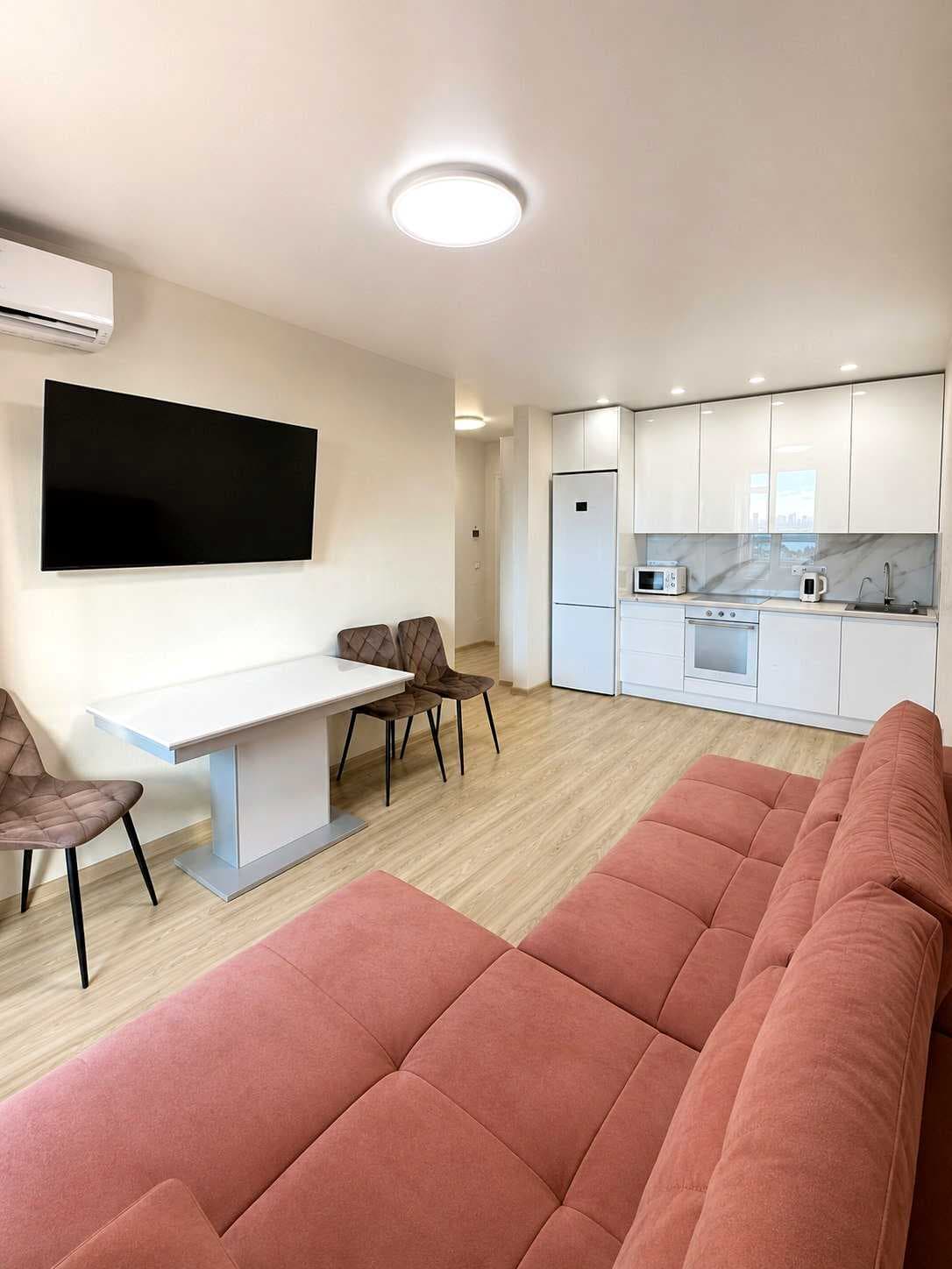 Оренда 2-кімнатної квартири, 70 м², Дарницький р-н 1