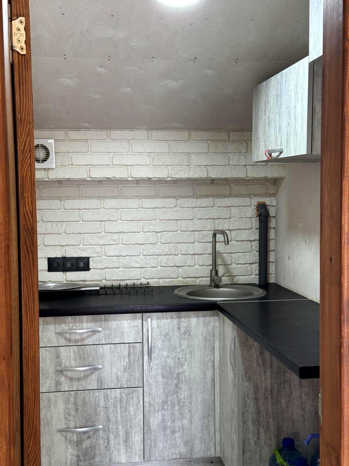 Оренда комерційного приміщення, 110 м², Дарницький р-н 4