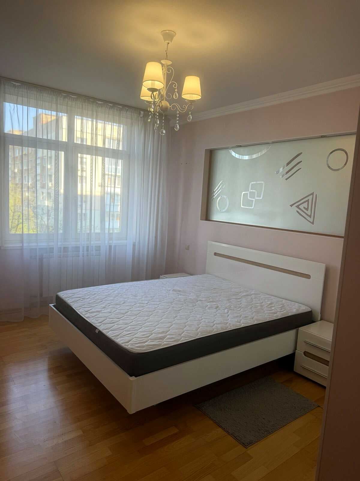 Оренда 3-кімнатної квартири, 97 м², Голосіївський р-н 1