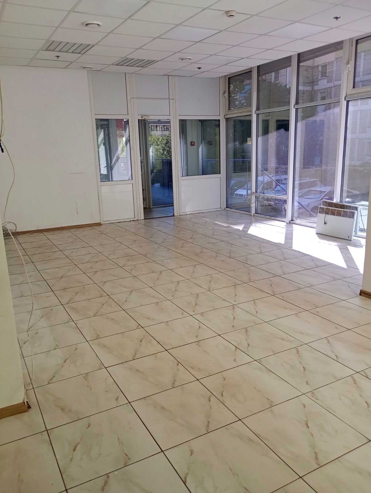 Оренда комерційного приміщення, 100 м², Дарницький р-н 1