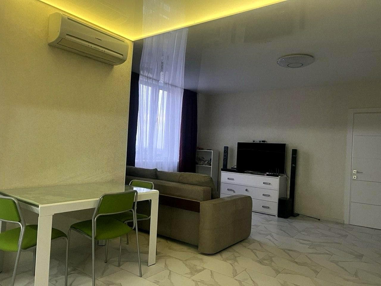 Оренда 2-кімнатної квартири, 86.4 м², ЖК «4 Сезони» 4