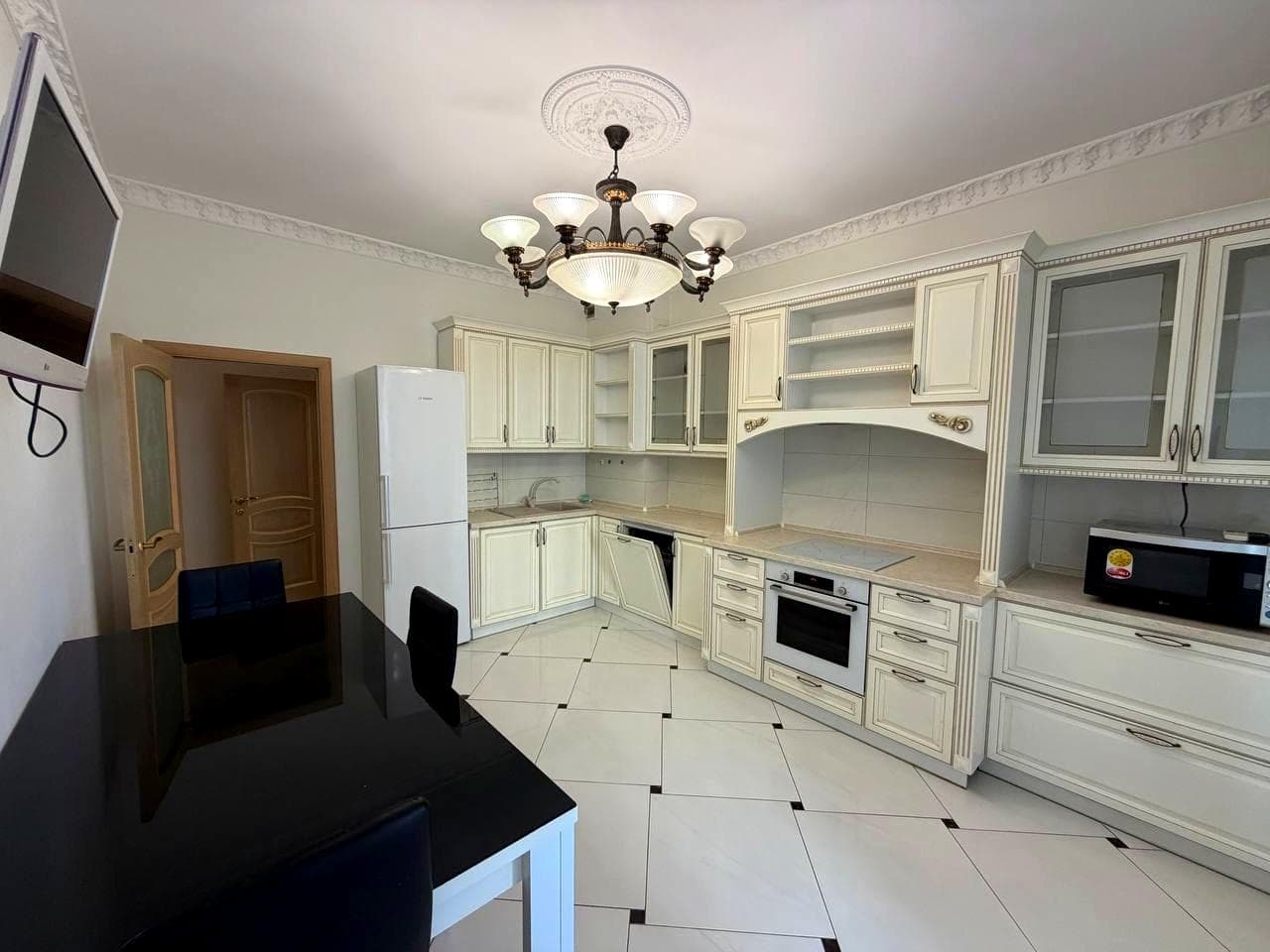 Оренда 2-кімнатної квартири, 85 м², ЖК «Новопечерські Липки» 2