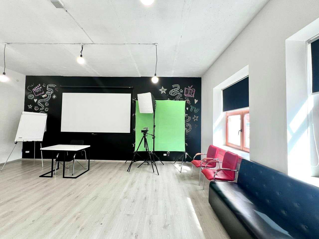 Оренда комерційного приміщення, 150 м², Подільський р-н 1