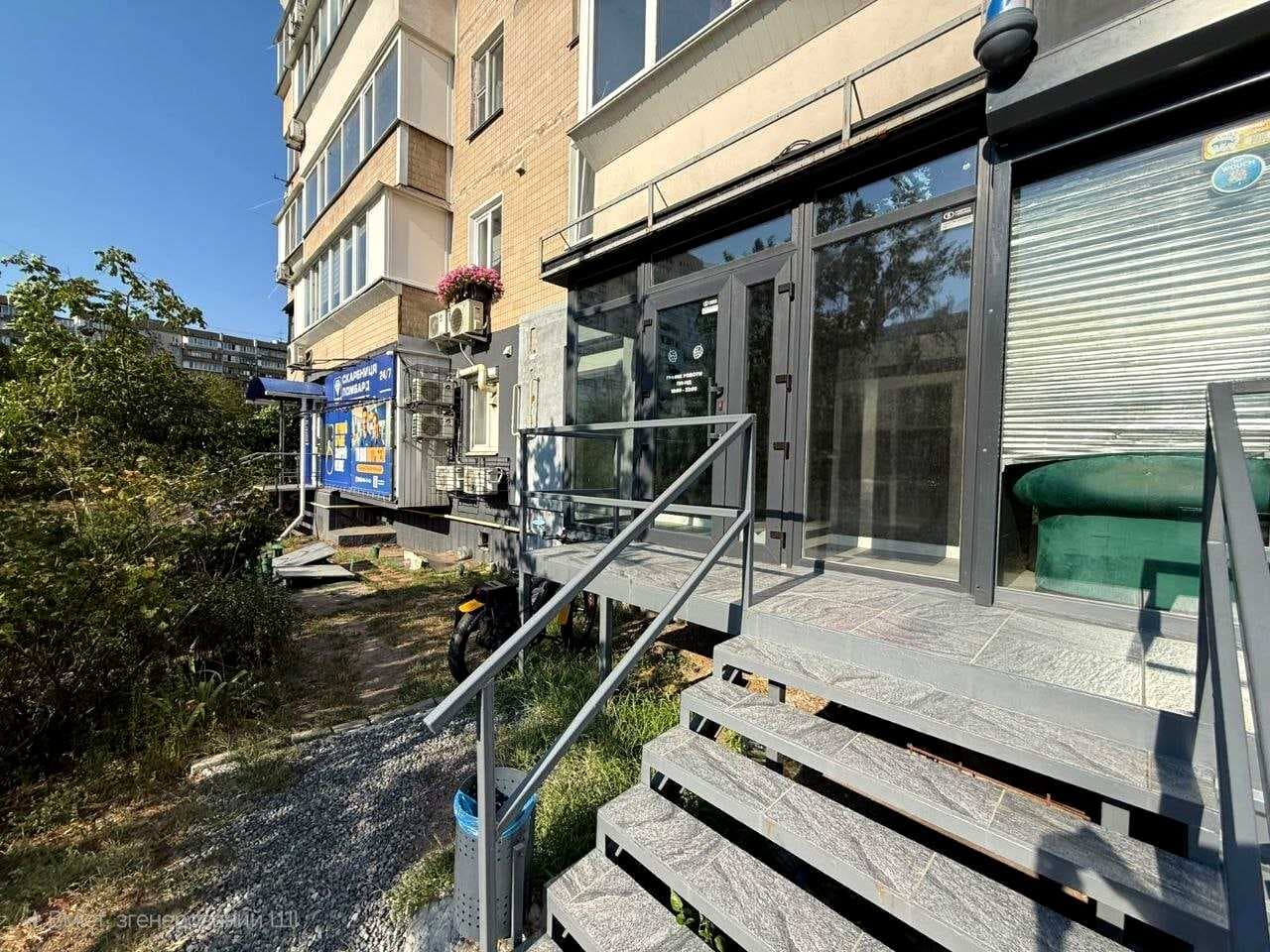 Оренда комерційного приміщення, 32 м², Дарницький р-н 2