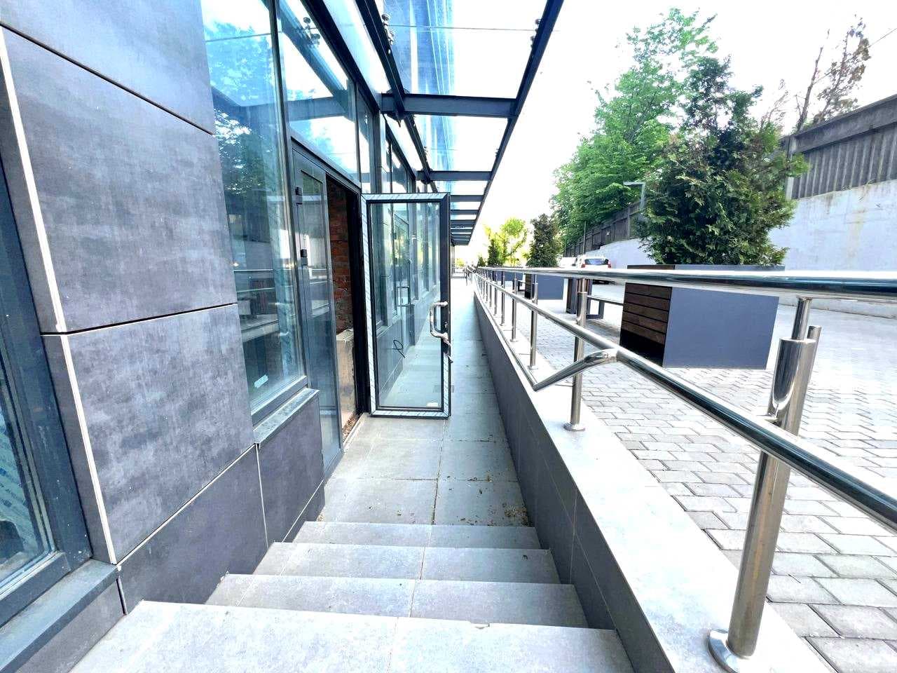 Оренда комерційного приміщення, 53 м², ЖК «Львівська Площа» 4