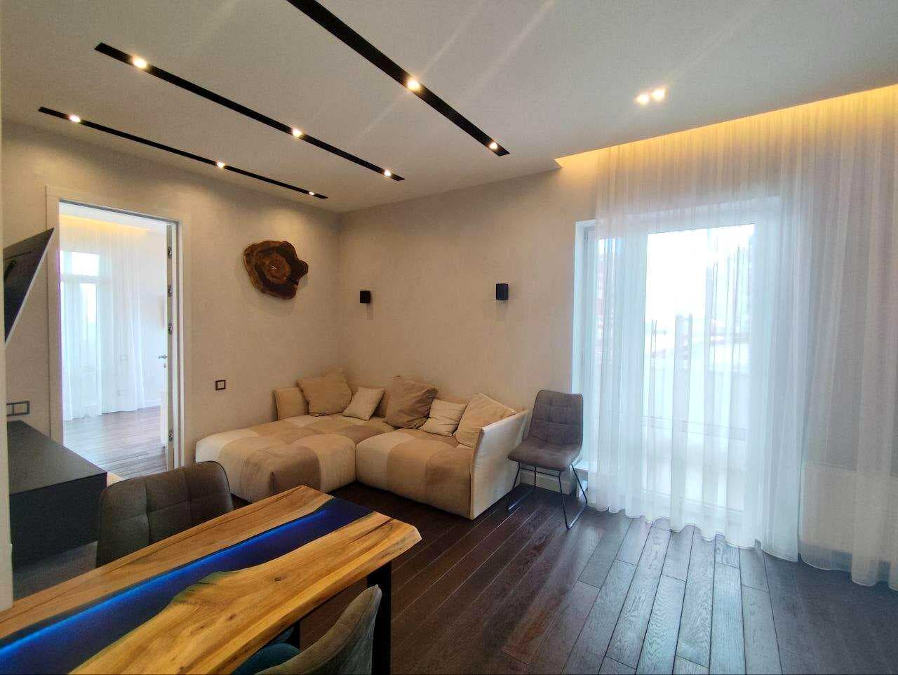 Оренда 2-кімнатної квартири, 76 м², ЖК «Аристократ» 4