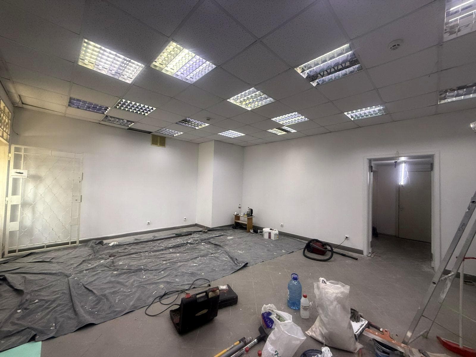 Оренда комерційного приміщення, 57 м², Дарницький р-н 3