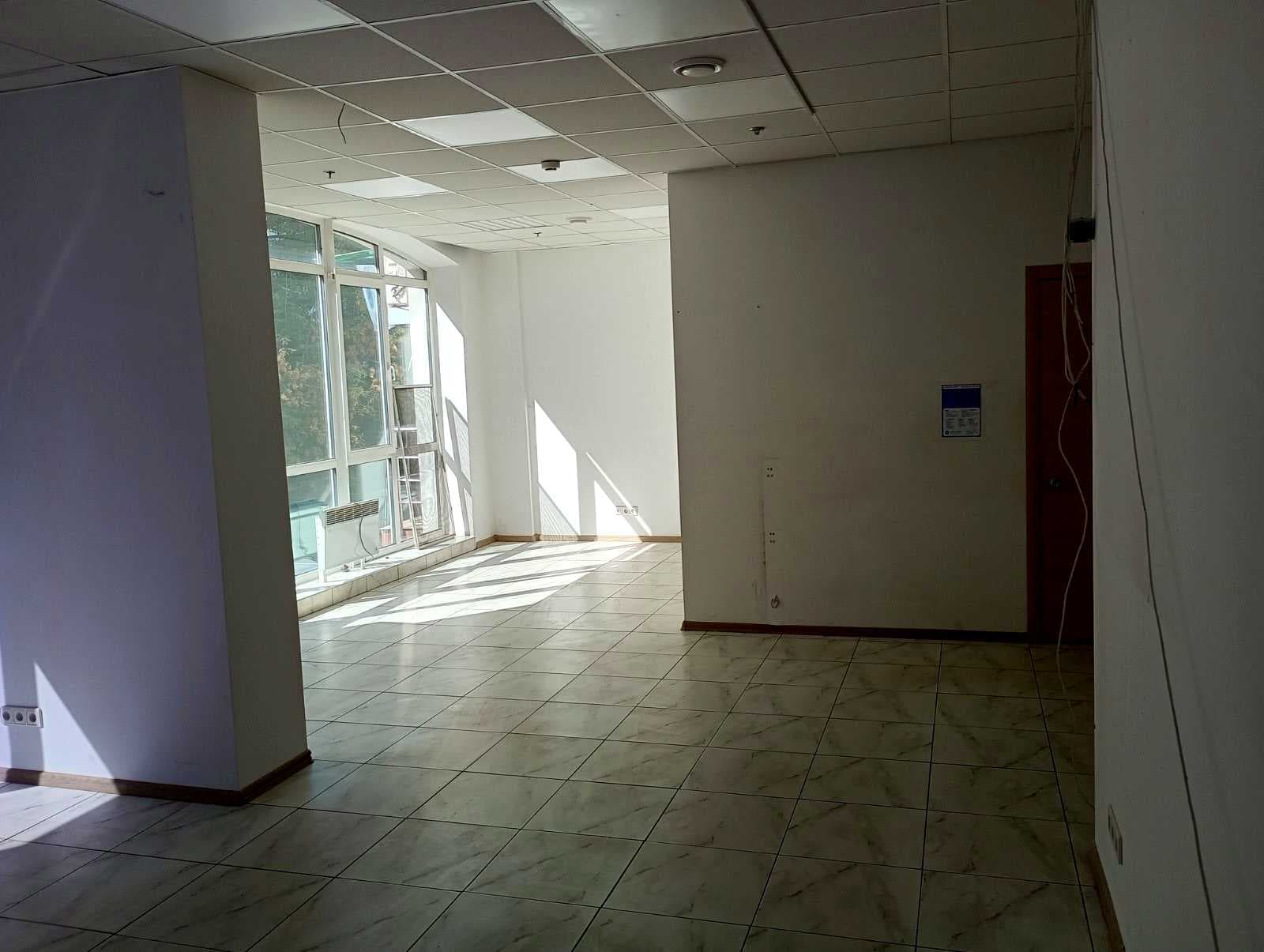 Оренда комерційного приміщення, 100 м², Дарницький р-н 2