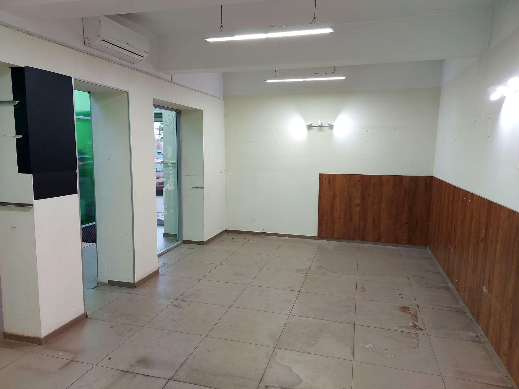Оренда комерційного приміщення, 31 м², Подільський р-н 2