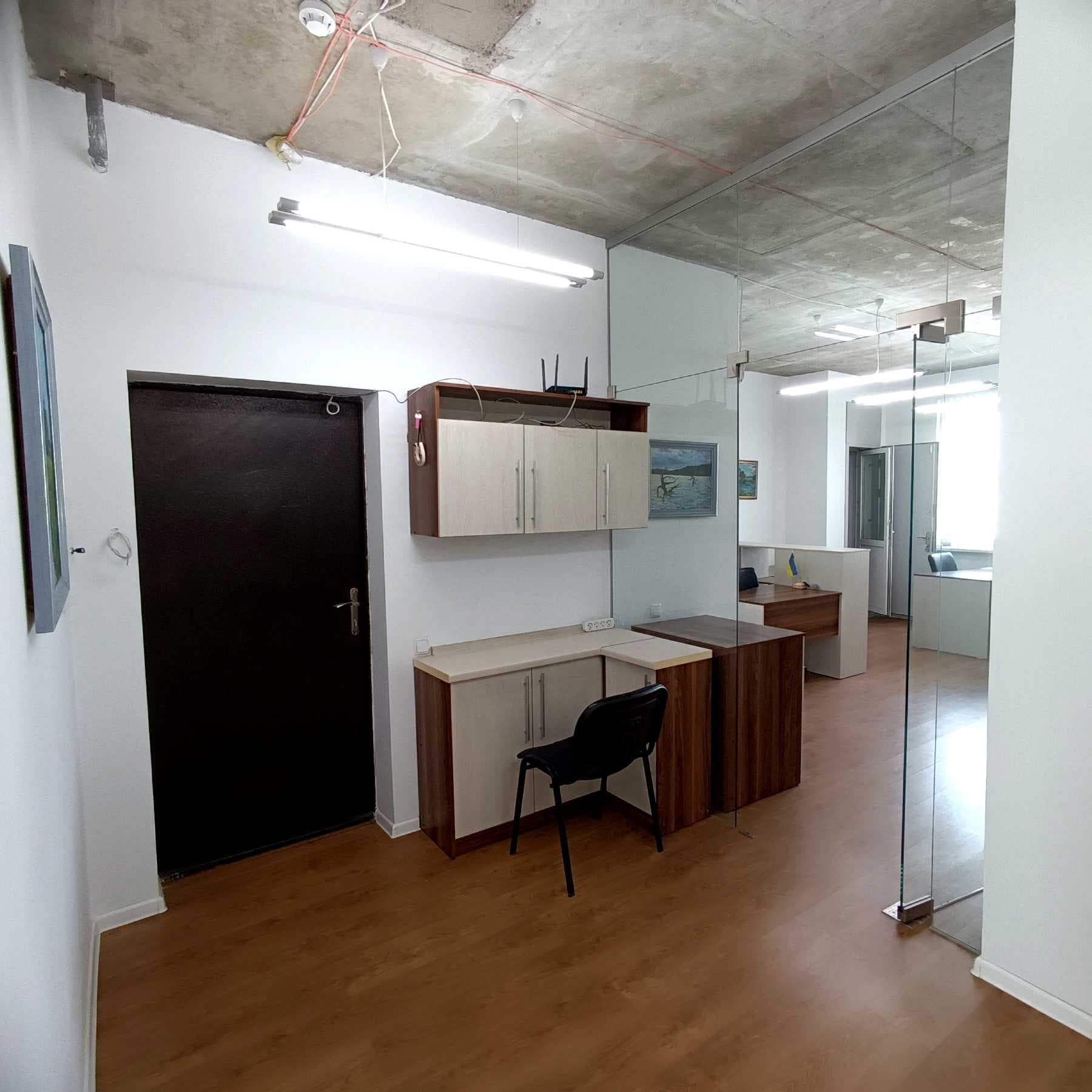 Оренда комерційного приміщення, 80 м², Дарницький р-н 4