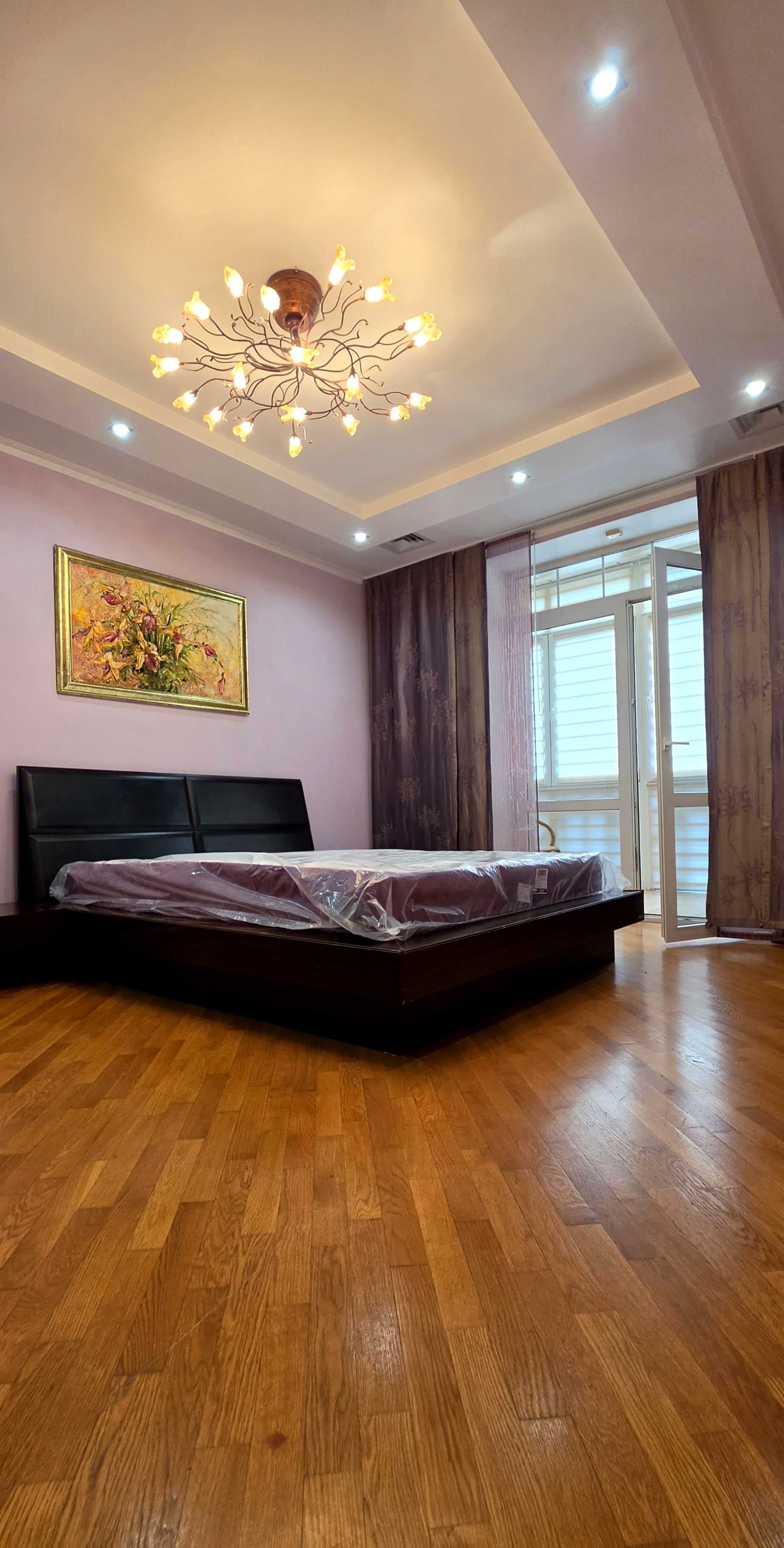 Оренда 4-кімнатної квартири, 140 м², ЖК «Введенський» 5