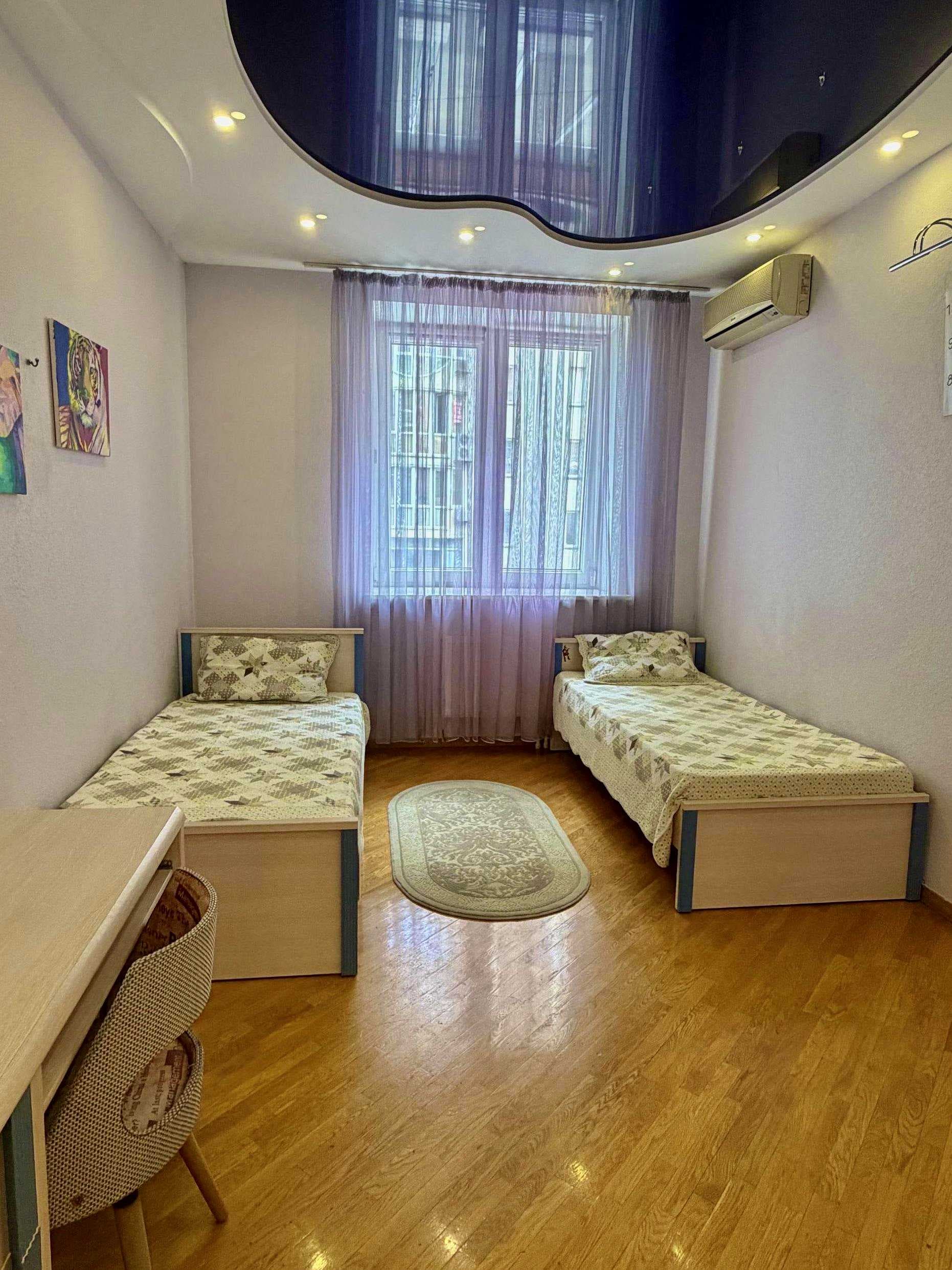 Оренда 3-кімнатної квартири, 162 м², Шевченківський р-н 4