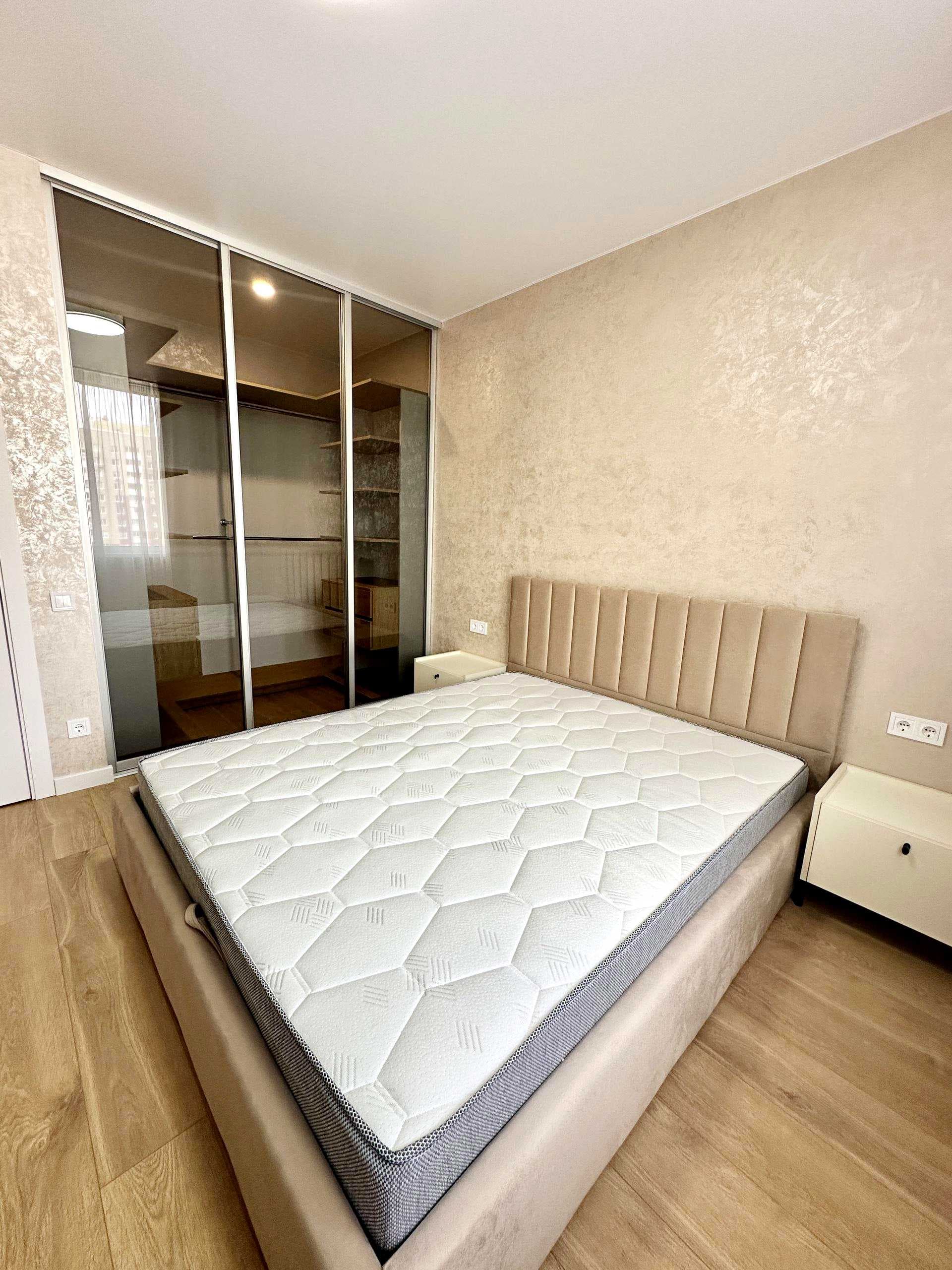 Оренда 2-кімнатної квартири, 74 м², ЖК «Варшавський» 4