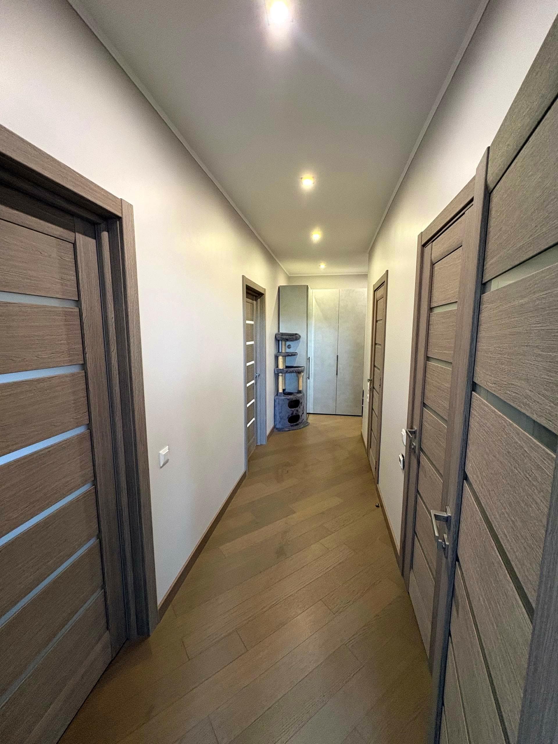 Оренда 2-кімнатної квартири, 80 м², Шевченківський р-н 3