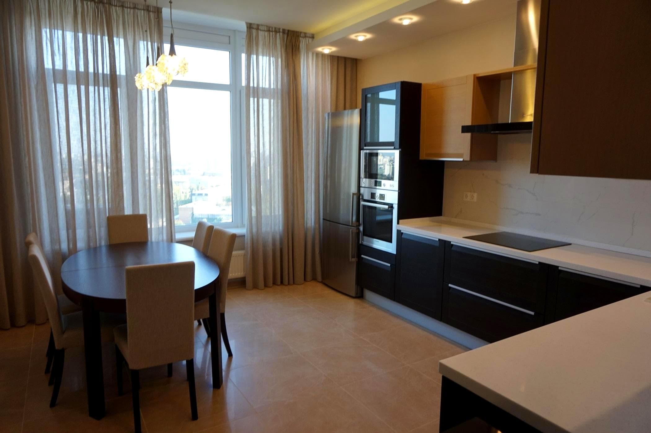 Оренда 3-кімнатної квартири, 135 м², ЖК «Голден Парк» 1