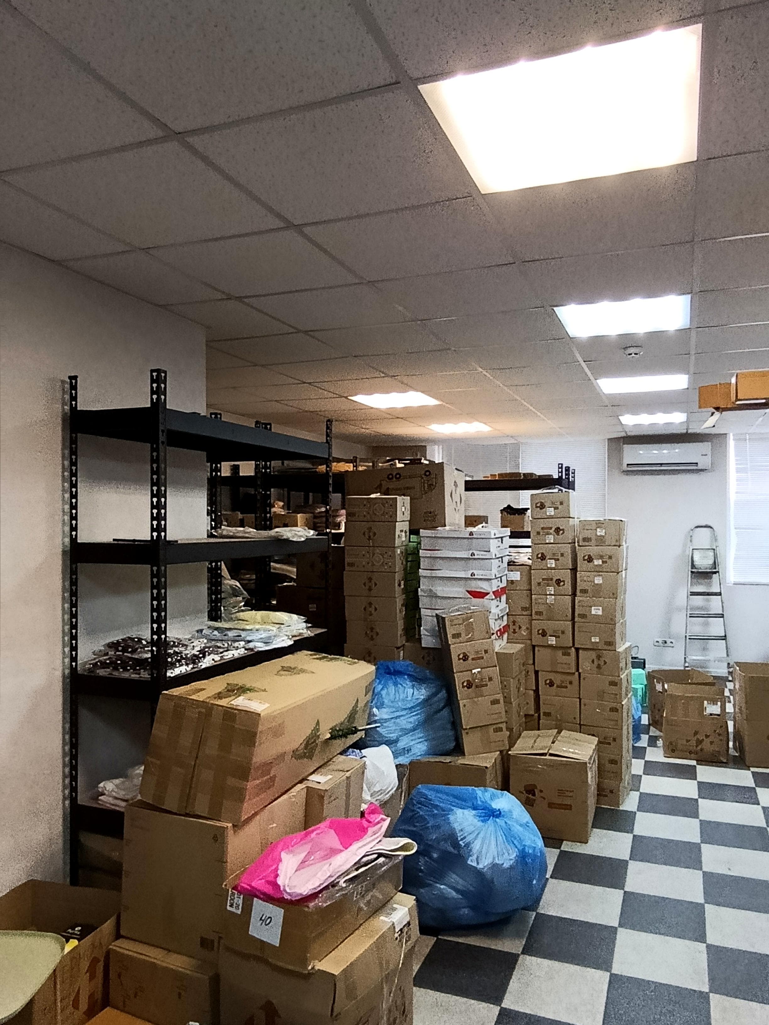 Оренда комерційного приміщення, 124 м², Дарницький р-н 5