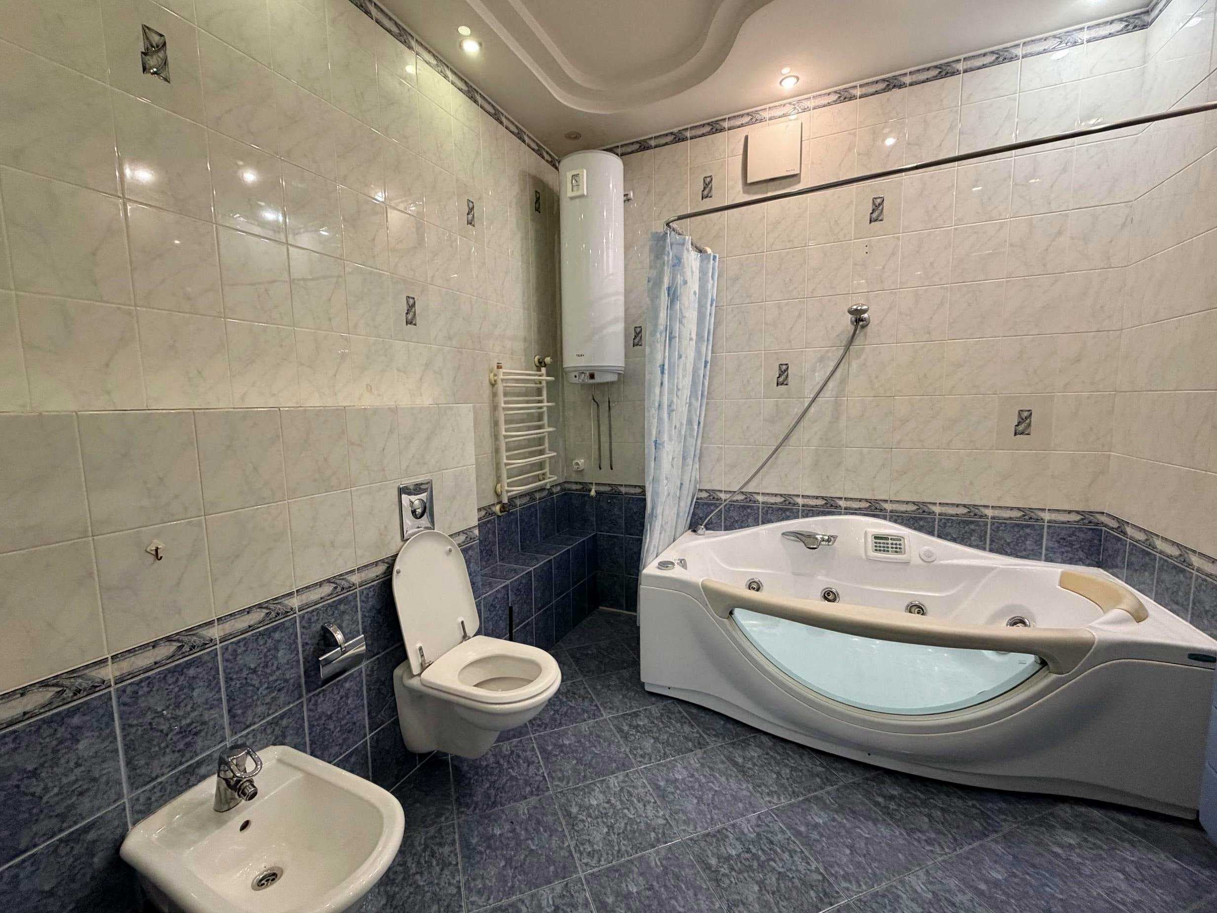 Оренда 3-кімнатної квартири, 162 м², Шевченківський р-н 5