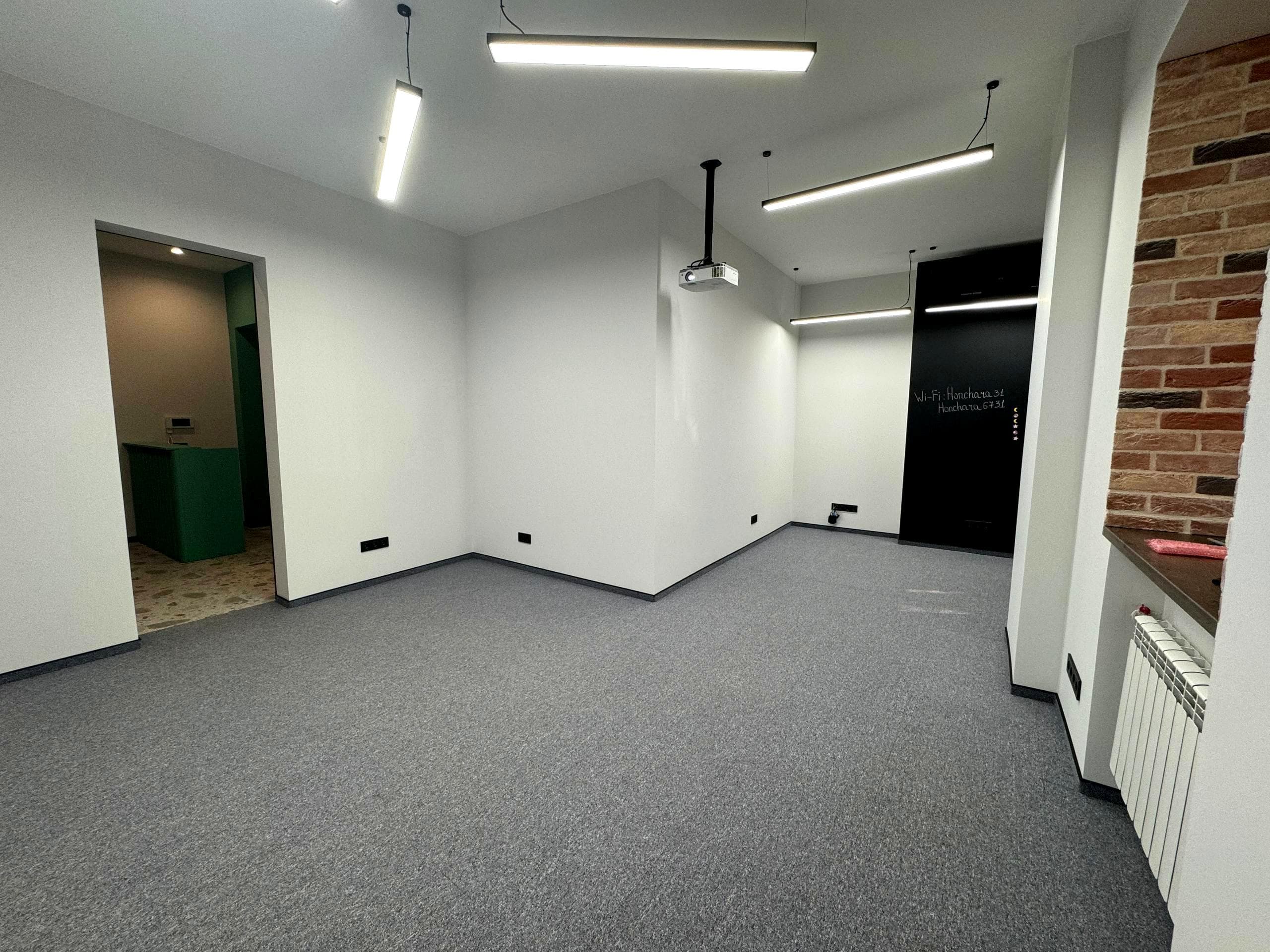 Оренда комерційного приміщення, 90 м², Шевченківський р-н 4