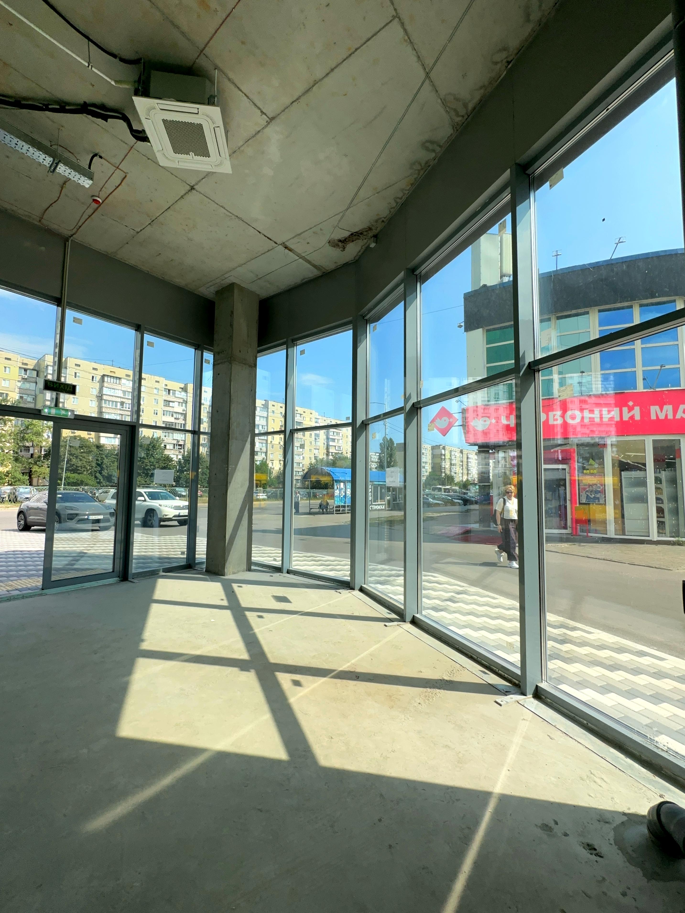 Оренда комерційного приміщення, 60 м², Дарницький р-н 3