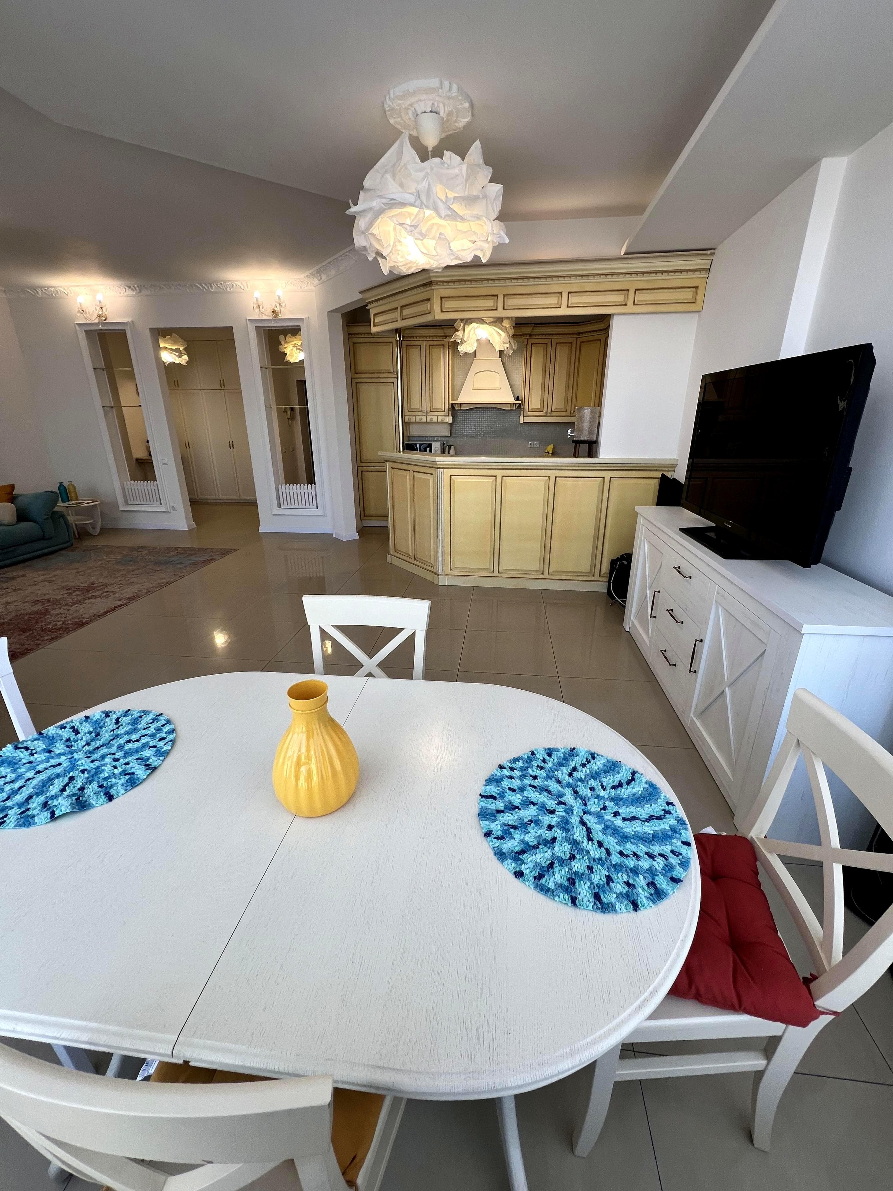 Оренда 4-кімнатної квартири, 160 м², Шевченківський р-н 3