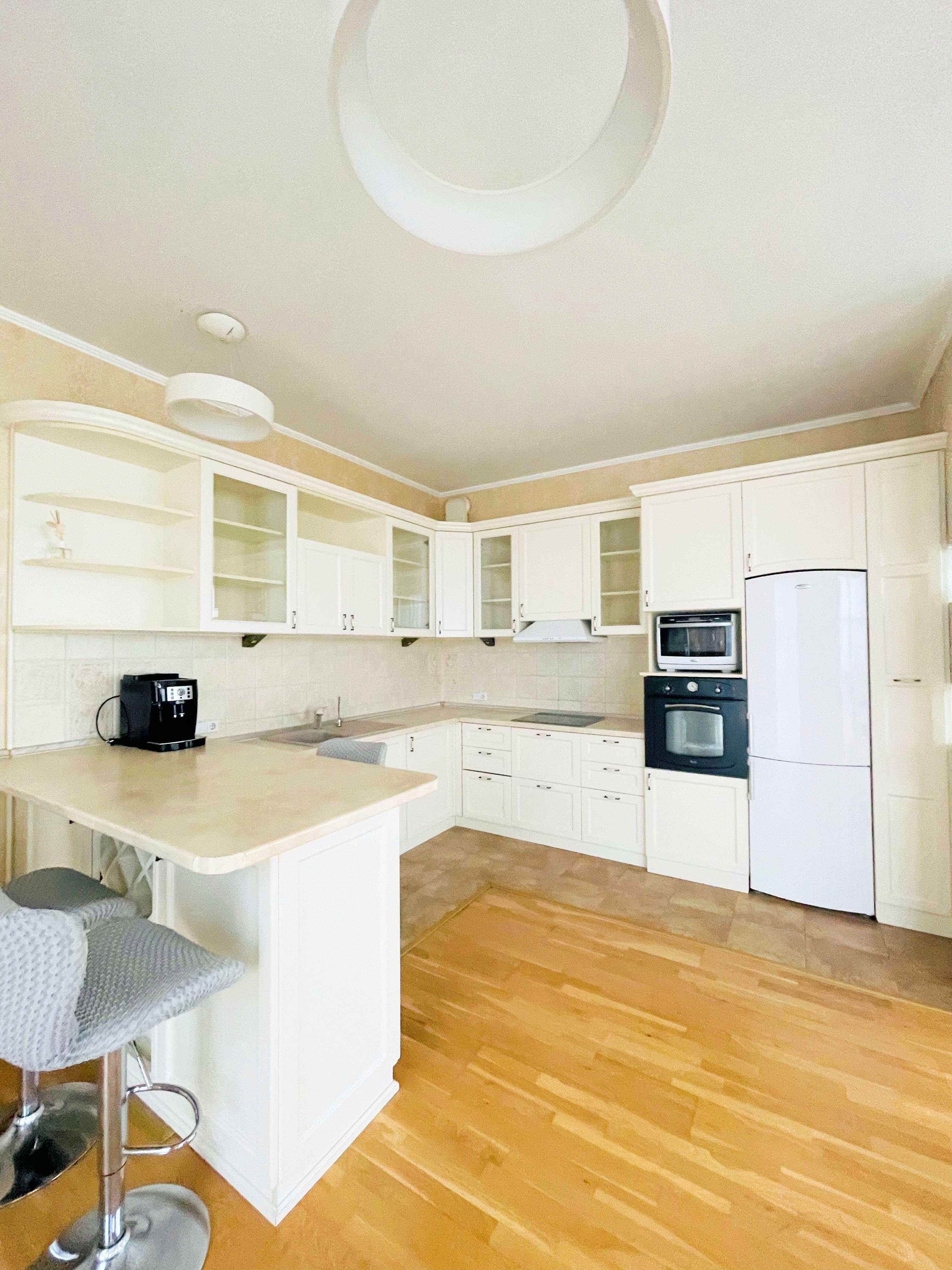 Оренда 4-кімнатної квартири, 150 м², ЖК «Тріумф» 5