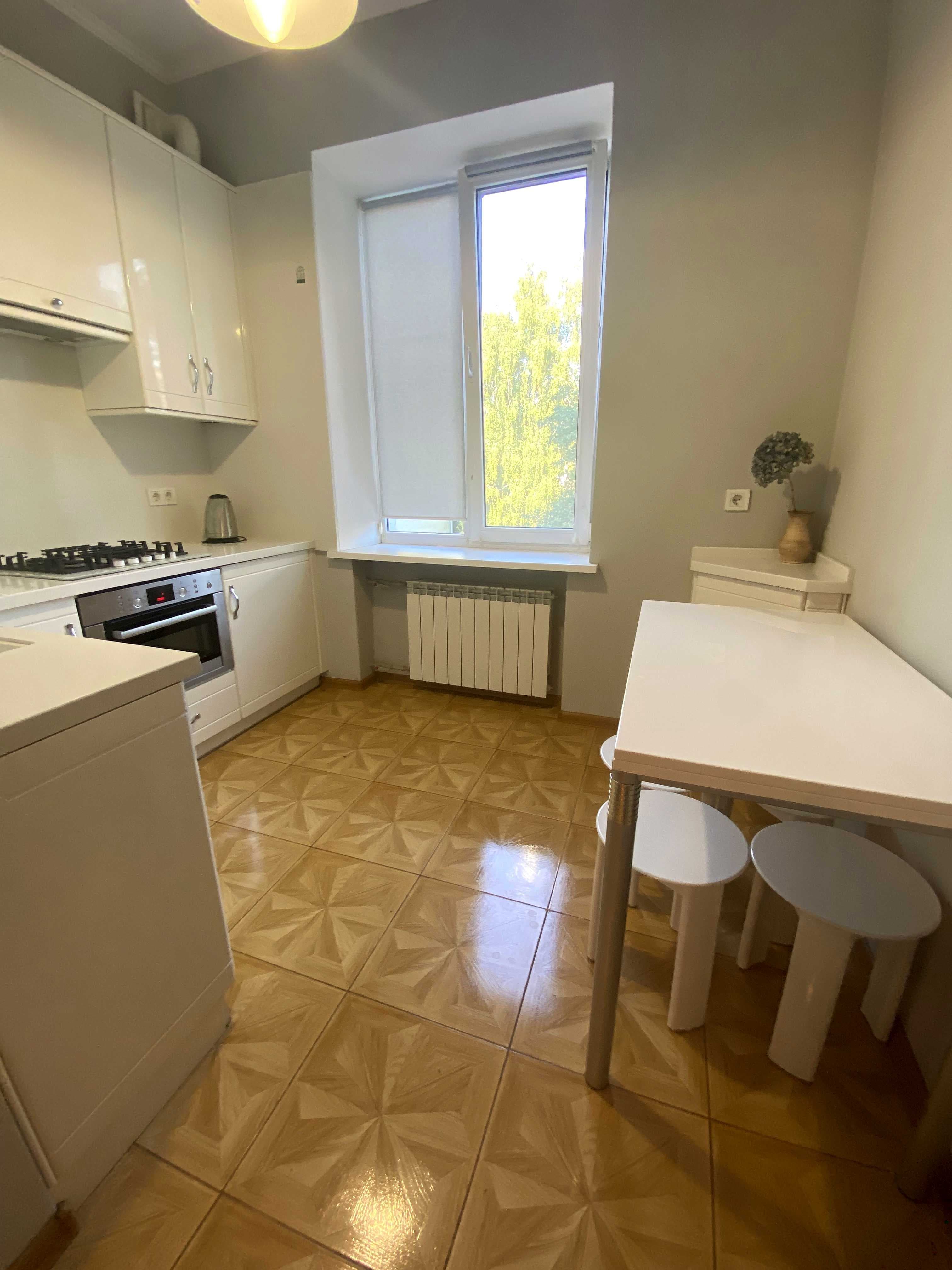 Оренда 2-кімнатної квартири, 60 м², Печерський р-н 3
