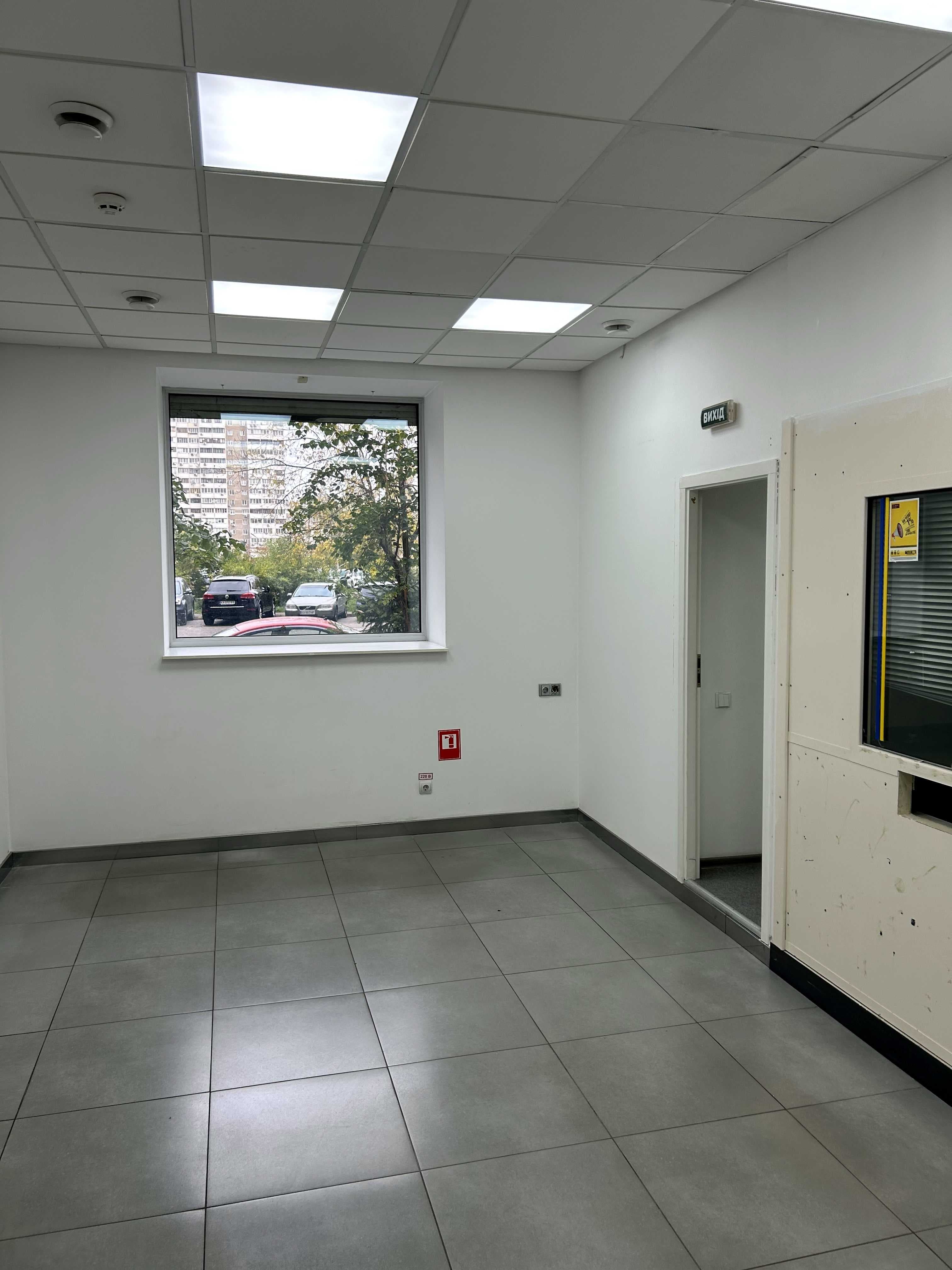 Оренда комерційного приміщення, 146 м², Дарницький р-н 4