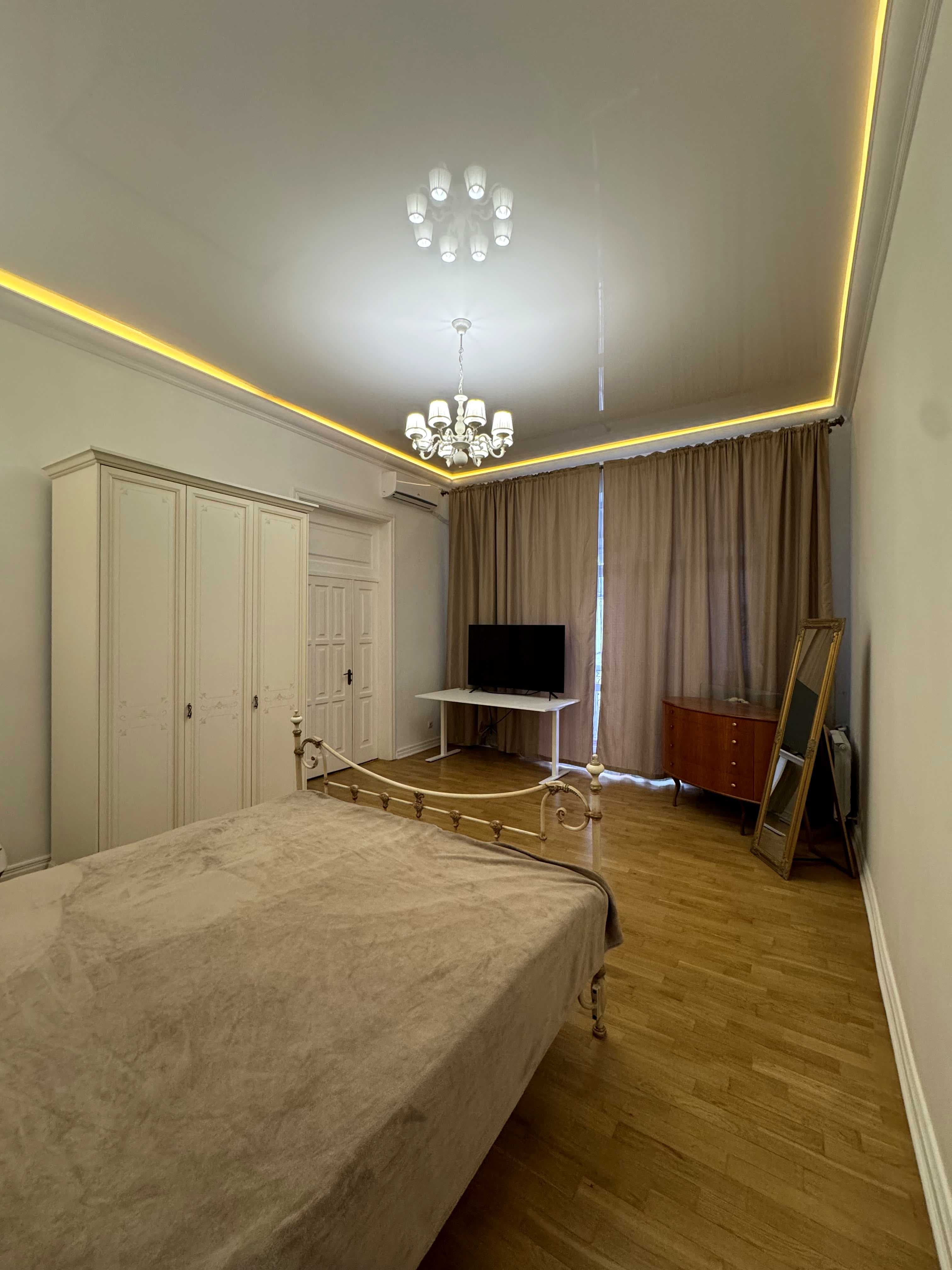 Оренда 4-кімнатної квартири, 142 м², Печерський р-н 4