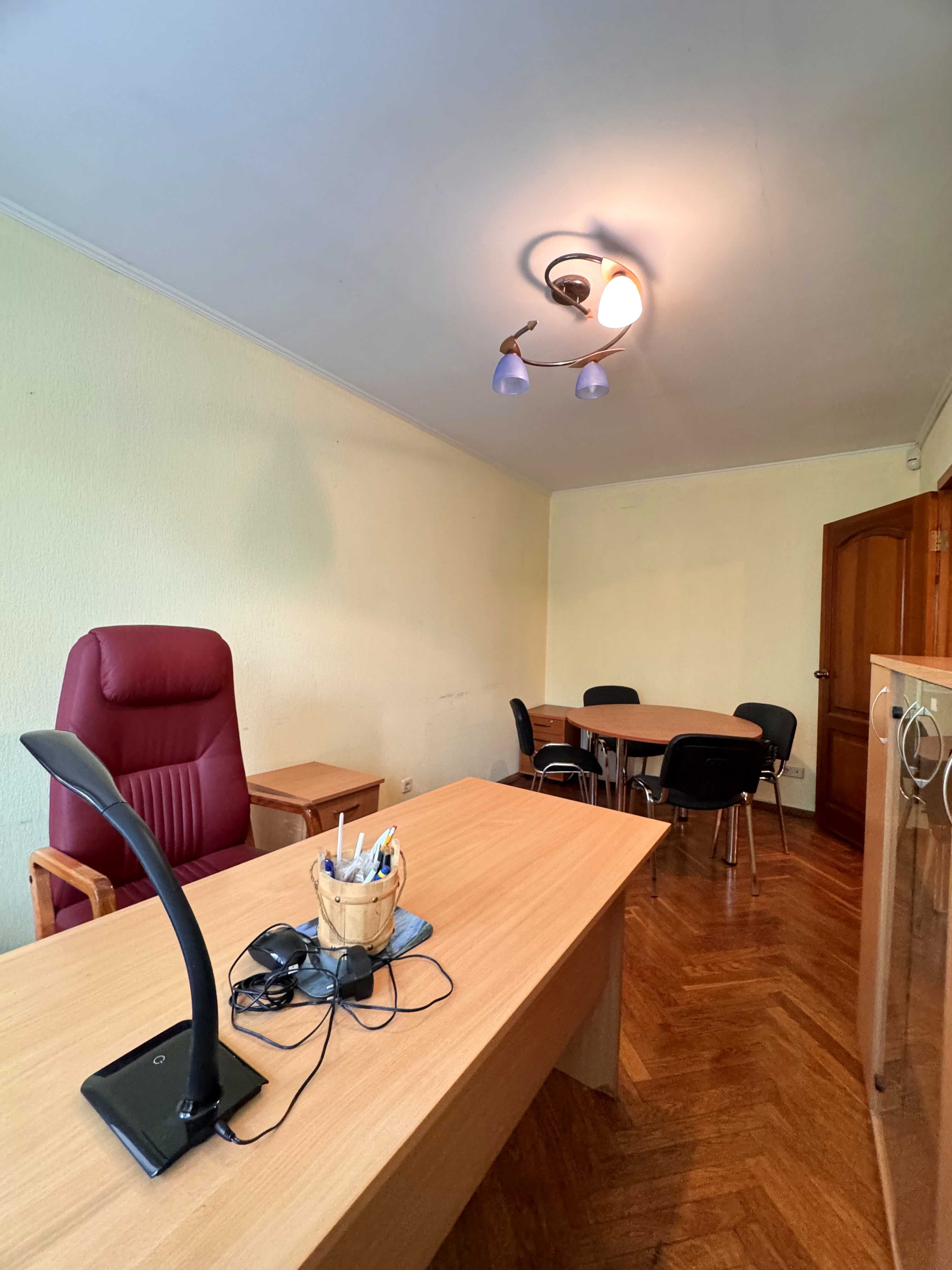 Оренда комерційного приміщення, 45 м², Печерський р-н 4